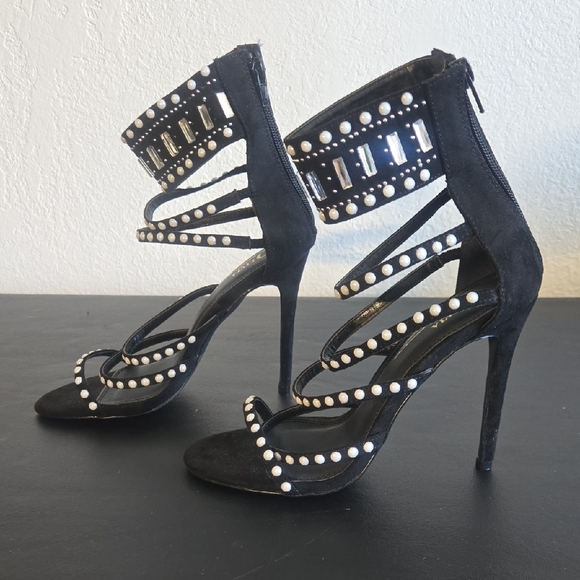 Chic Black Strappy Heels with Studded Details - Picture 5 of 10